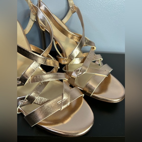 Nine West Rose Gold Heels Size 9-1/2 - Picture 7 of 11